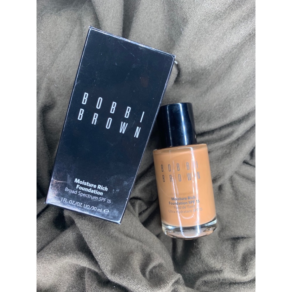 Bobbi Brown Moisture Rich Foundation